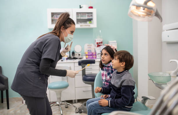 Best Dental Bonding  in Fullerton, CA